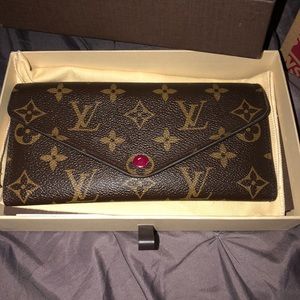 Louis Vuitton Josephine wallet